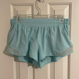 lululemon hotty hot low rise shorts size 10 caribbean blue , 2.5” inseam